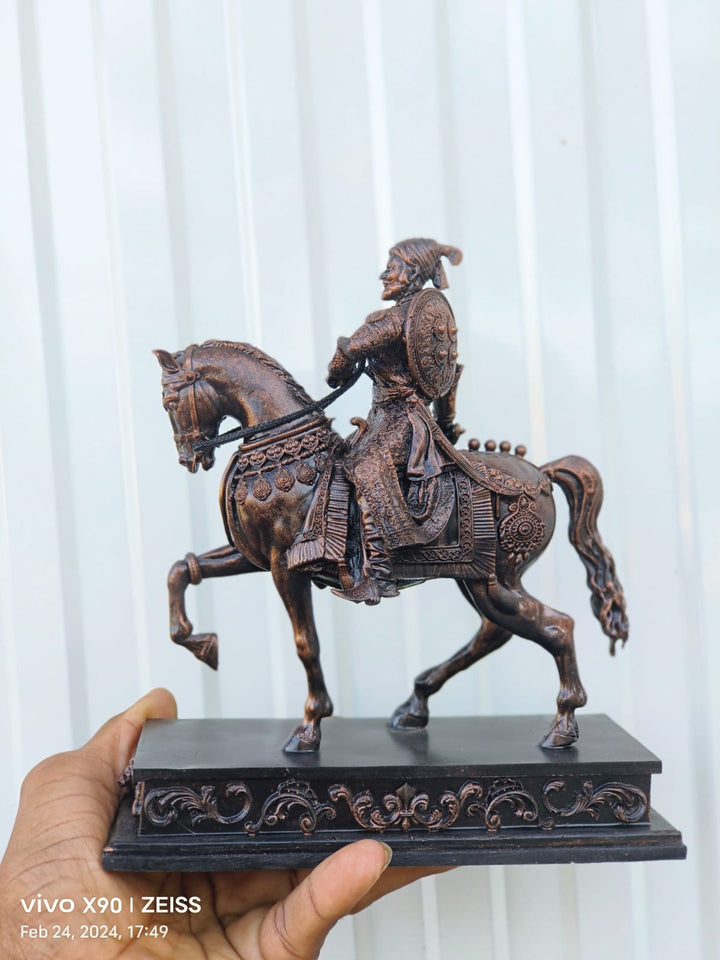 Chatrapati Shivaji Maharaj Statue on Horse