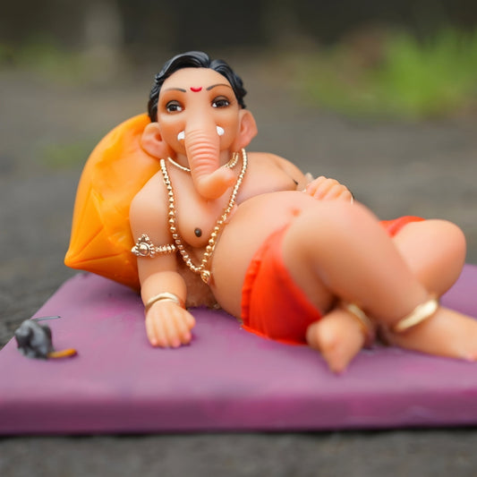 Ganpati Bappa Ladu Murti (3 inch) – Ganesh with Ladoo Idol