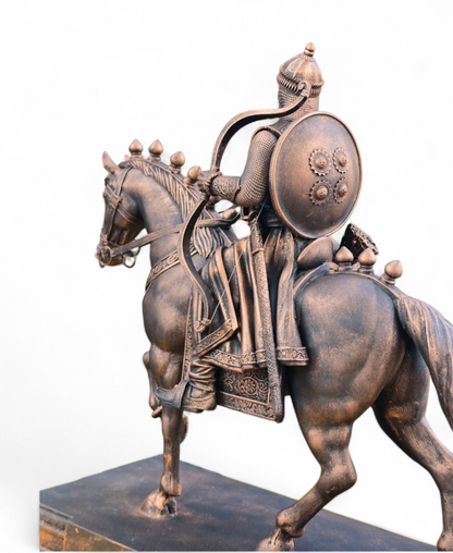 Chhatrapati Shivaji Maharaj – Royal Ashwarudh Edition ( 1 Feet)