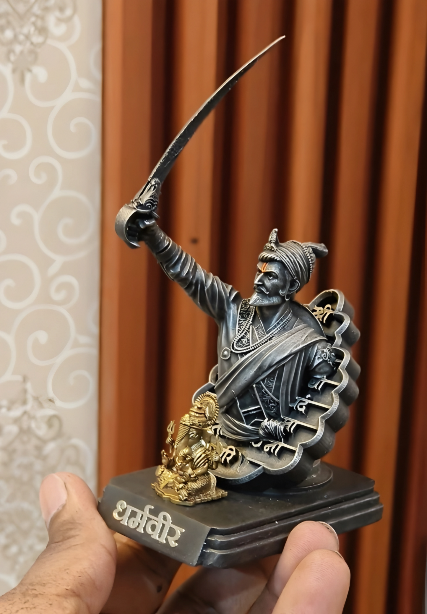 Dharmaveer Sambhaji Raje with Ganpati Bappa(4.5 inch)(LIMITED EDITIONS)