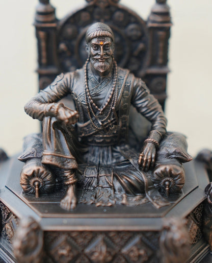 Chatrapati Shivaji Maharaj Rajeshahi Baithak (4.5 inch)