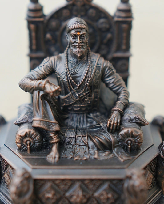 Chatrapati Shivaji Maharaj Rajeshahi Baithak (4.5 inch)
