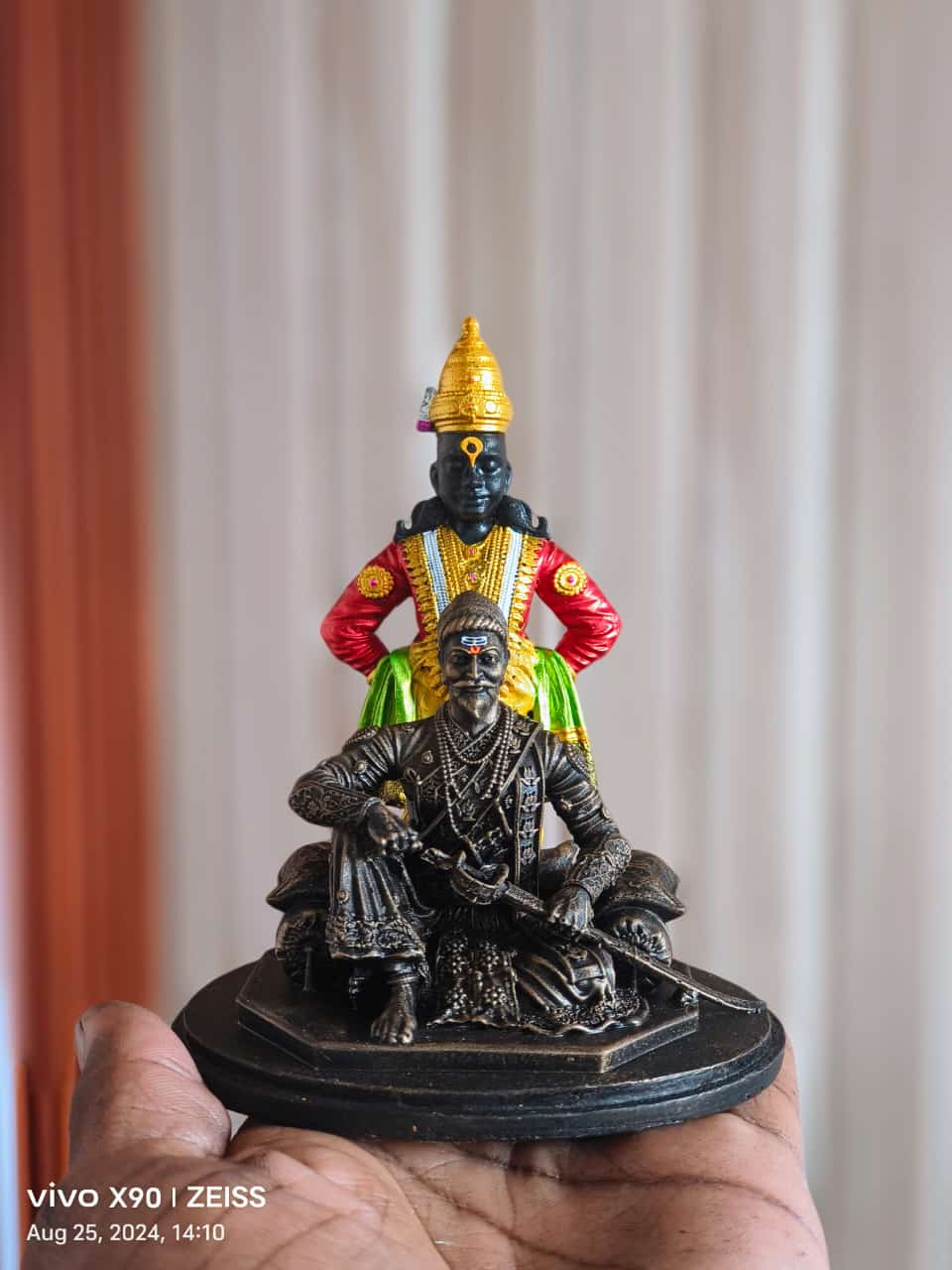 Chhatrapati Shivaji Maharaj with Lord Vitthal – Shraddha Shakti Idol