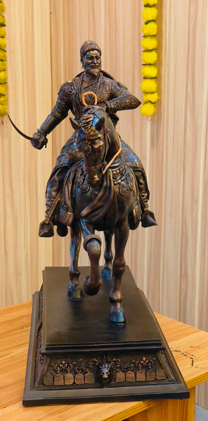 Chatrapati Shivaji Maharaj Statue on Horse